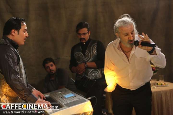 عکس های جدید محسن تنابنده با گریم ابی در سریال شاهگوش