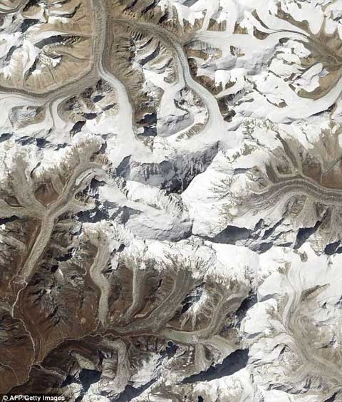 اخبار,اخبارگوناگون,عکس فضایی ناسا از قله اورست