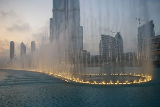 جاذبه های گردشگری دبی،گردشگری دبی،دبی،برج خلیفه،گردشگری جهان،دیدنیهای دبی،برج خلیفه دبی،عکس برج خلیفه،برج خلیفه