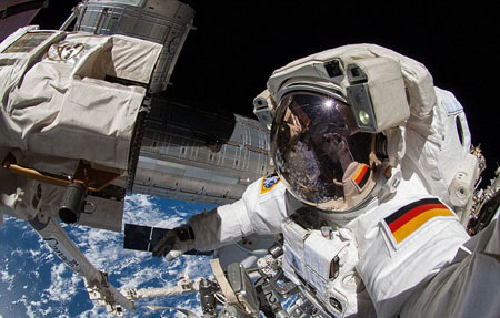 اخبار , اخبار گوناگون , عکس selfi در فضا 