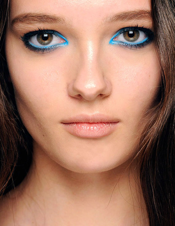 new-makeup-blue-eyes-(8)