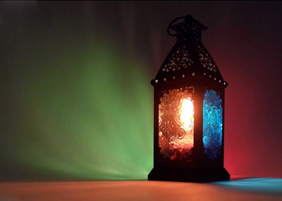 سنت روشن‌کردن فانوس رمضان, آیین‌ ماه رمضان