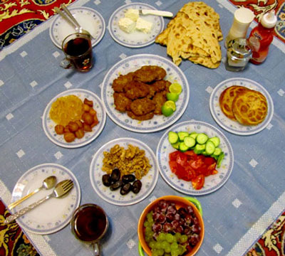 غذاهای پُر چرب, تغذیه مناسب در ماه رمضان