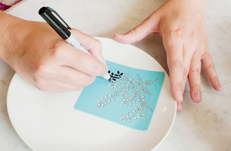 آموزش طراحی روی ظروف,نقاشی روی ظروف