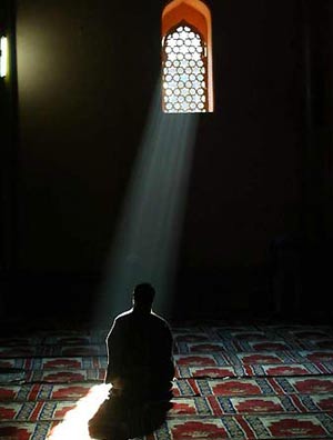 نماز شب,طریقه خواندن نماز شب,کیفیت نماز شب,طریقه نماز شب,فضیلت نماز شب,نحوه خواندن نماز شب